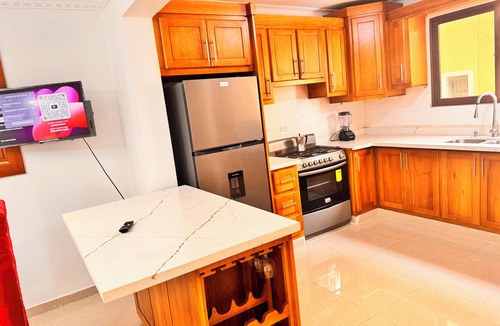 Santiago Province Apartment | Awesome 4-bedroom apartment with AC in Santiago de los Caballeros
