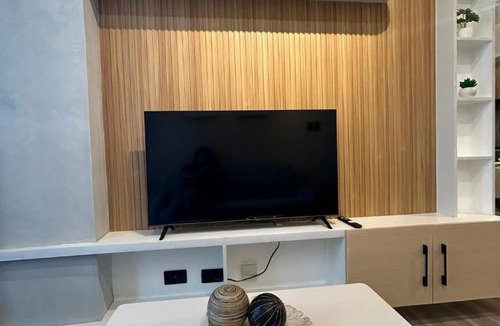 Paranaque Apartment | Azure Staycation Near Bicutan Tollgate