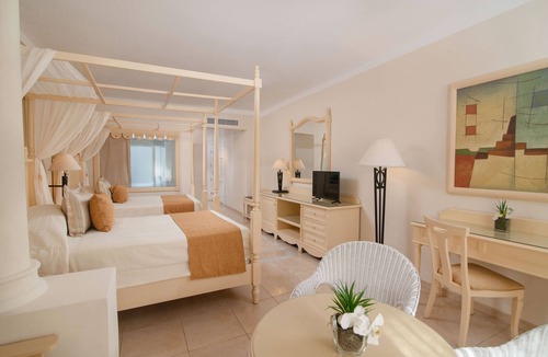 Portillo Resort | Bahia Principe Explore El Portillo - Hyatt Inclusive Collection - All Inclusive