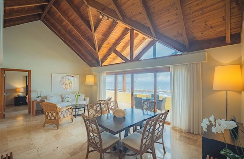Puerto Bahia Resort | Bannister Hotel & Yacht Club