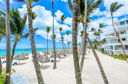 Bavaro Hotel | BAVARO BEACH HOMES with WIFI KITCHEN PARKING BBQ Beach Club & SPA
