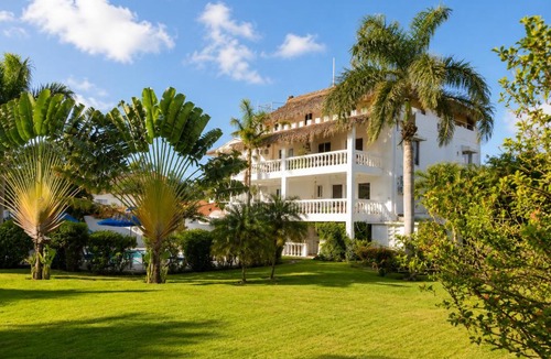 Villas Ana Maria Hotel | Bay City Condos by Linkzup