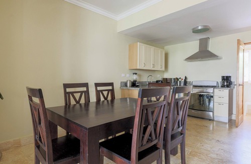El Cortecito Condo | Beach Residency B2 200Mbps Pool Walk2Beach!