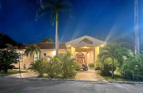 Punta Cana Villa | Beach Villa Royal with Jacuzzi, Pool, BBQ and Maid