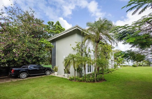 La Barbacoa Villa | Beachfront 5-bedroom villa in beautiful El Portillo, DR - Staff Included
