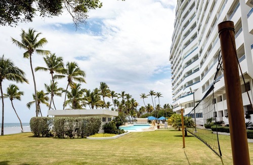 Juan Dolio - El Pueblo Apartment | Beachfront| 9thFloor|Priv.Parking|Full Kitchen