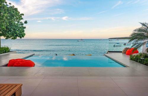 Punta Rucia House | Beachfront Modern Villa with Pool AZURE