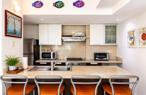 Juan Dolio - El Pueblo Apartment | Beachfront | Ocean View Balcony | Pool & Jacuzzi