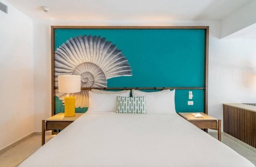 Bavaro Hotel | Beachside Comfortable Room – Relaxation and Fun Just Steps Away! All Inclusive!