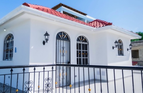 Barrio Las Yaguitas Villa | Beautiful 3 Bedroom Villa w/Pool @ Puerto Plata - BBQ, 3 Bathrooms (Villa Rosy)