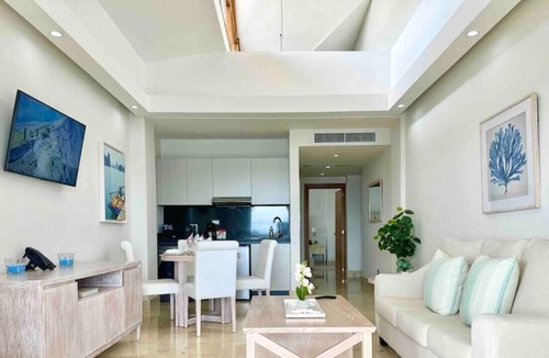 Samana Apartment | Beautiful Apt, King Bed, Pool, Rooftop Terrace, Spectacular Bay View.