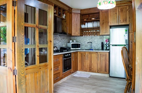 Pinar Quemado Villa | Beautiful Villa with heated Picuzzi and views of the mountains.