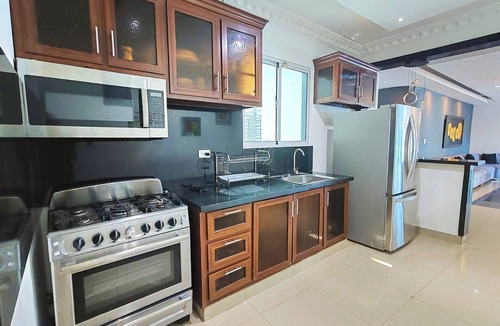 Santo Domingo Este Villa | Best Deal 8BR Villa SD - Pool, Whirlpool, BBQ, Daily Maid & Free Pickup