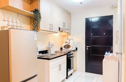 Bonifacio Global City Condo | Best Staycation in BGC Central #aatft13j