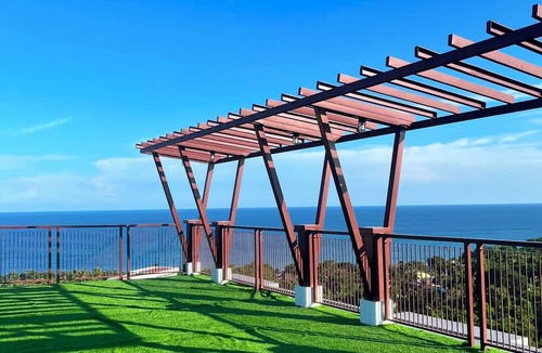 Tagbilaran Condo | Brand new condo with free access to parking 5 minute walk to white sand beach