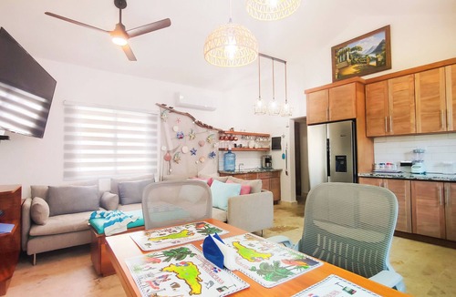 Los Brazos Villa | Brisa Atlántico 2-bedroom in brilliant La Boca with AC, WiFi on secluded beach