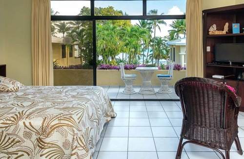 Cabarete Apartment | Cabarete beach studio near shops, with pool/air conditioning/balcony/Wi-Fi
