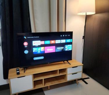 Pinagsama Apartment | Casa Antonio at Stamford McKinley Hill Unli Wi-Fi Near Piazza