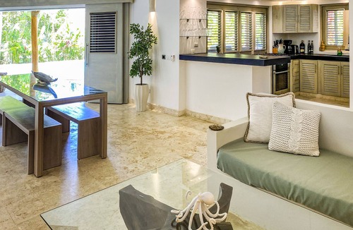 Las Terrenas Villa | CASA BELLA - Luxury 4/5 Bed Villa w'Private Pool, 1 min walk to Playa Coson