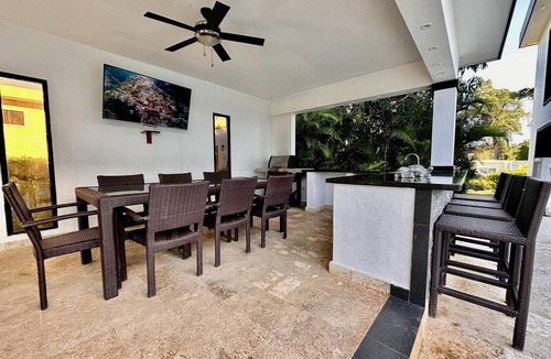 La Mulata Villa | CASA COCO-ELROY Oceanview, Premium 4 Bedroom @ Casa Linda