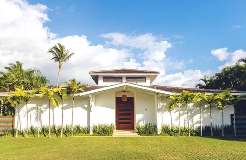 Los Lagos Villa | Casa Colibrí by Luxe Haus™ - Butlered Villa, Staff, Pool, Jacuzzi, Golf Carts