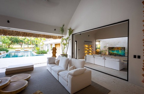 Los Naranjos Villa | Casa Edén by Luxe Haus™ – Butlered Villa, Staff, Pool, Jacuzzi, Golf Carts