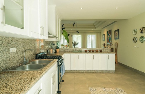 Punta Cana Villa | Casa Maroc - 6BDR in golf & beach resort w/breakfast chef, butler & golf cart