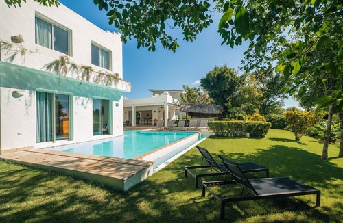 Punta Cana Villa | Casa Maroc - 6BDR in golf & beach resort w/breakfast chef, butler & golf cart