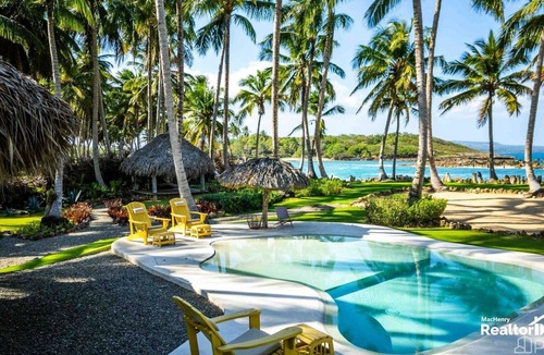Baoba del Pinar Villa | Casa Taina- 5 Bungalows, swimming pool- OCEANFRONT w/Butler and Chef