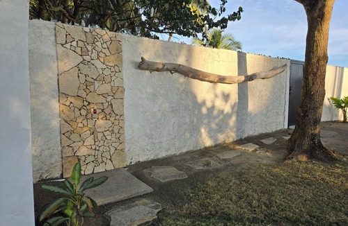 Las Canas Villa | Casa Tamara Las Canas Beach house with rooftop patio and suite.Close to airport