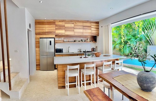 La Ceiba Villa | Casa Victoria. Elegant 3-Bd villa in charming Playa Bonita, Las Terrenas.