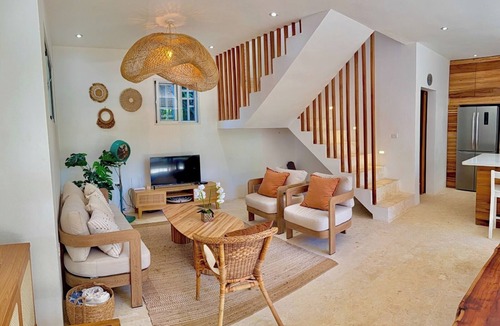 La Ceiba Villa | Casa Victoria. Elegant 3-Bd villa in charming Playa Bonita, Las Terrenas.