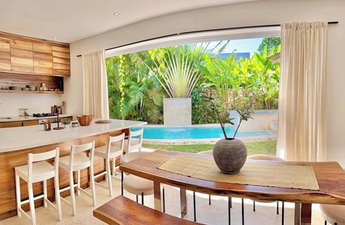 La Ceiba Villa | Casa Victoria. Elegant 3-Bd villa in charming Playa Bonita, Las Terrenas.