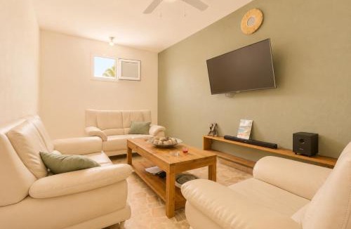 El Centro House | CasaFamiliar