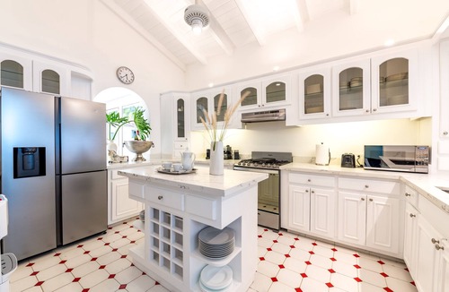 Casa de Campo Villa | Centrally Located Renovated Luxury Villa Free Breakfast Service/Hotel Partner