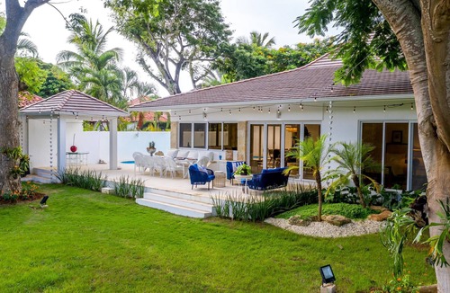 Casa de Campo Villa | Centrally Located Renovated Luxury Villa Free Breakfast Service/Hotel Partner