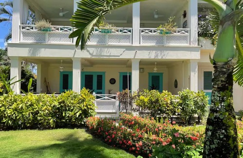 La Iglesia Condo | Charming 2-bedroom ocean front condo in wonderful Las Terrenas