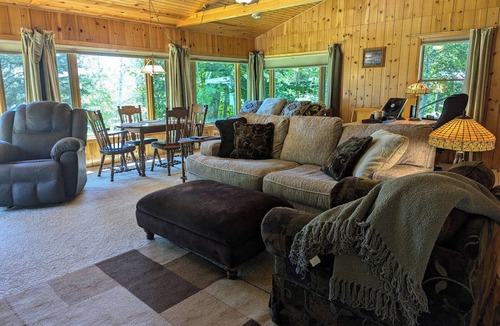 Hackensack House | Charming 2-bedroom house on pristine Baby Lake with WiFi in beautiful Hackensack