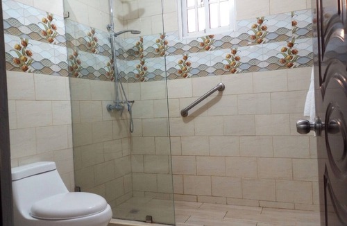Reparto Aguedita Apartment | Charming 2BR, 2BA Apt with WiFi, AC in wonderful centralized Santo Domingo.
