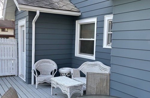 Kutzky Park House | Charming 3 bed 1 bath home. 1 block to St. Mary's. 10 min walk to Mayo downtown.