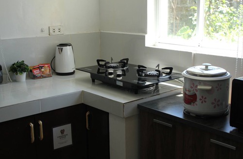 Bacolod House | Charming 3-bedroom Holiday House in Bacolod City