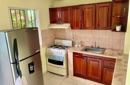 Barrio La Fortaleza Vieja House | Charming 4 bedroom country house with AC, WiFi in wonderful Samaná. Visit Us!