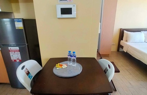 Bonifacio Global City Apartment | Charming large studio Apartment