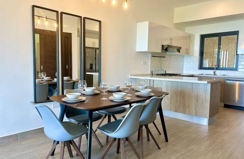 La Ceiba Apartment | Chic 2BR Apt 1km from Playa Bonita