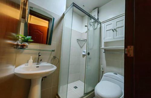 Pembo Apartment | Citispace 1BR Condotel Suite at Ridgewood Towers Near BGC Airport #RW08A