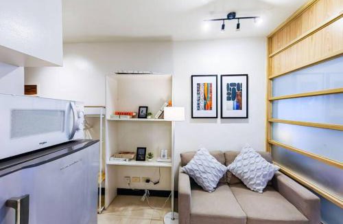 Pembo Apartment | Citispace 1BR Condotel Suite at Ridgewood Towers Near BGC Airport #RW09A
