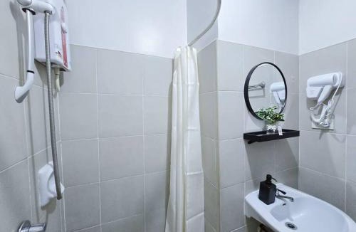 Pembo Apartment | Citispace 1BR Condotel Suite at Ridgewood Towers Near BGC Airport #RW14A