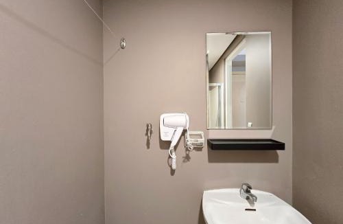 Barangka Ilaya Hotel | Citispace 1BR Condotel Suite at SM Light Residences #LT13A
