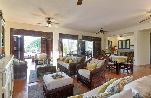 Las Galeras Villa | COLONIAL STYLE BEACHFRONT VILLA 4-10 People