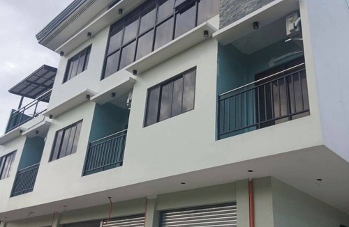 Tawala Condo | Comfort and convenience. Few minutes walk to white sand Alona Beach, Panglao